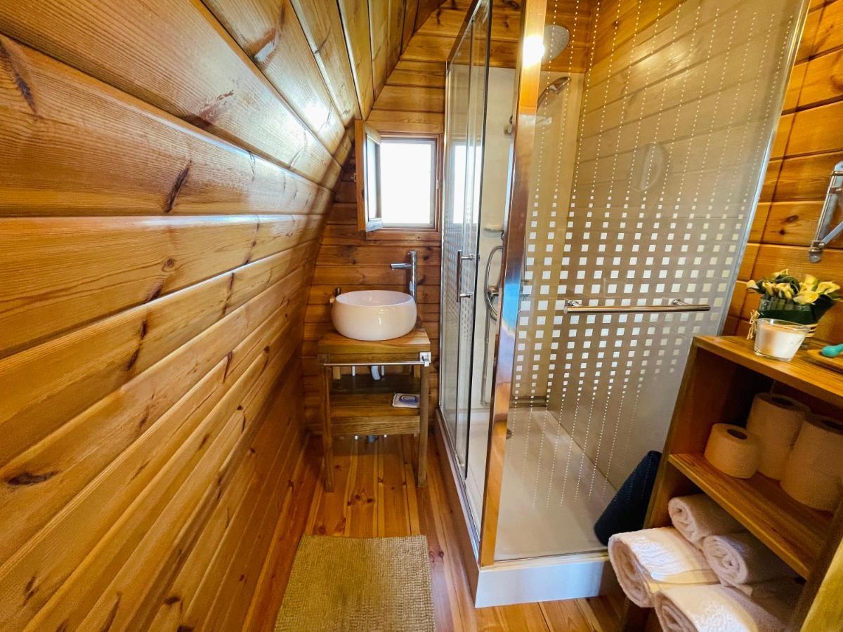 Gasthaus Glamping Turquesa, Feel And Relax In A Wood House Corredoura Exterior foto